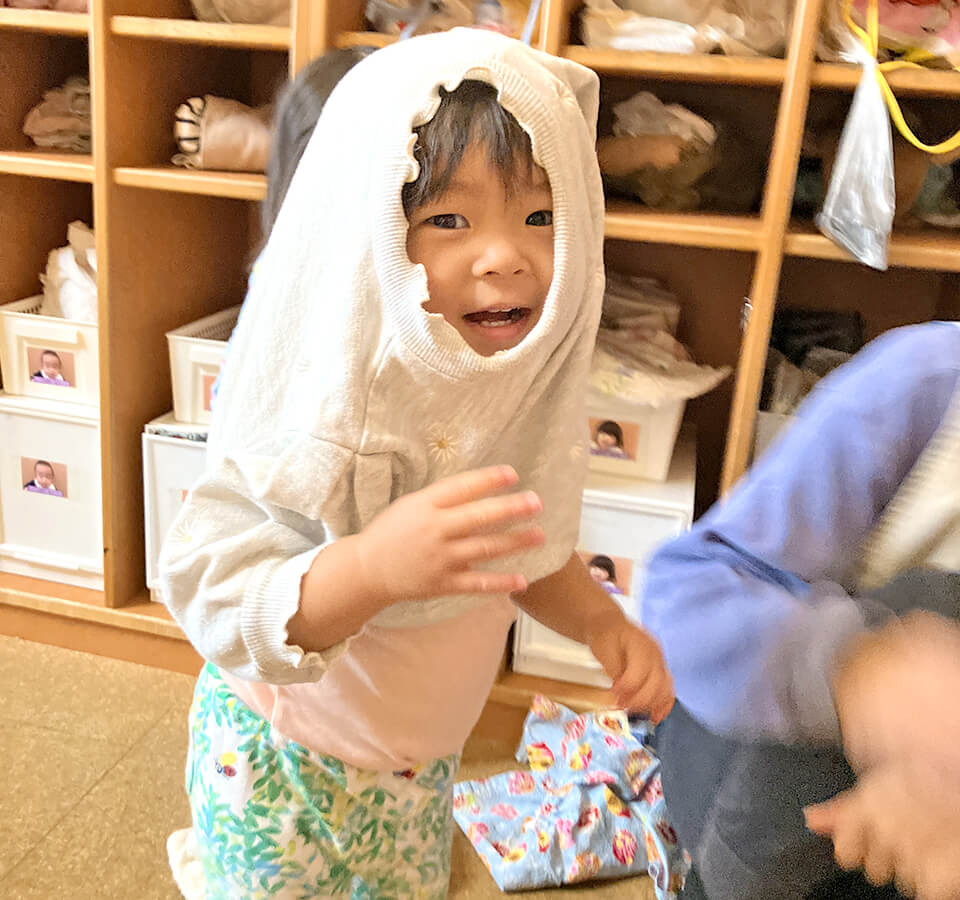 2025年11月 SuruSuスルス上陽こども園 １歳児クラスの様子の様子