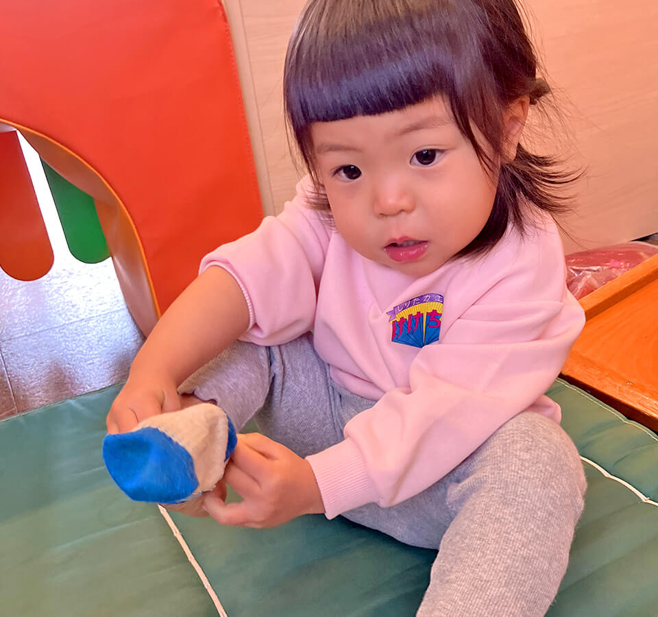 2025年11月 SuruSuスルス上陽こども園 １歳児クラスの様子の様子