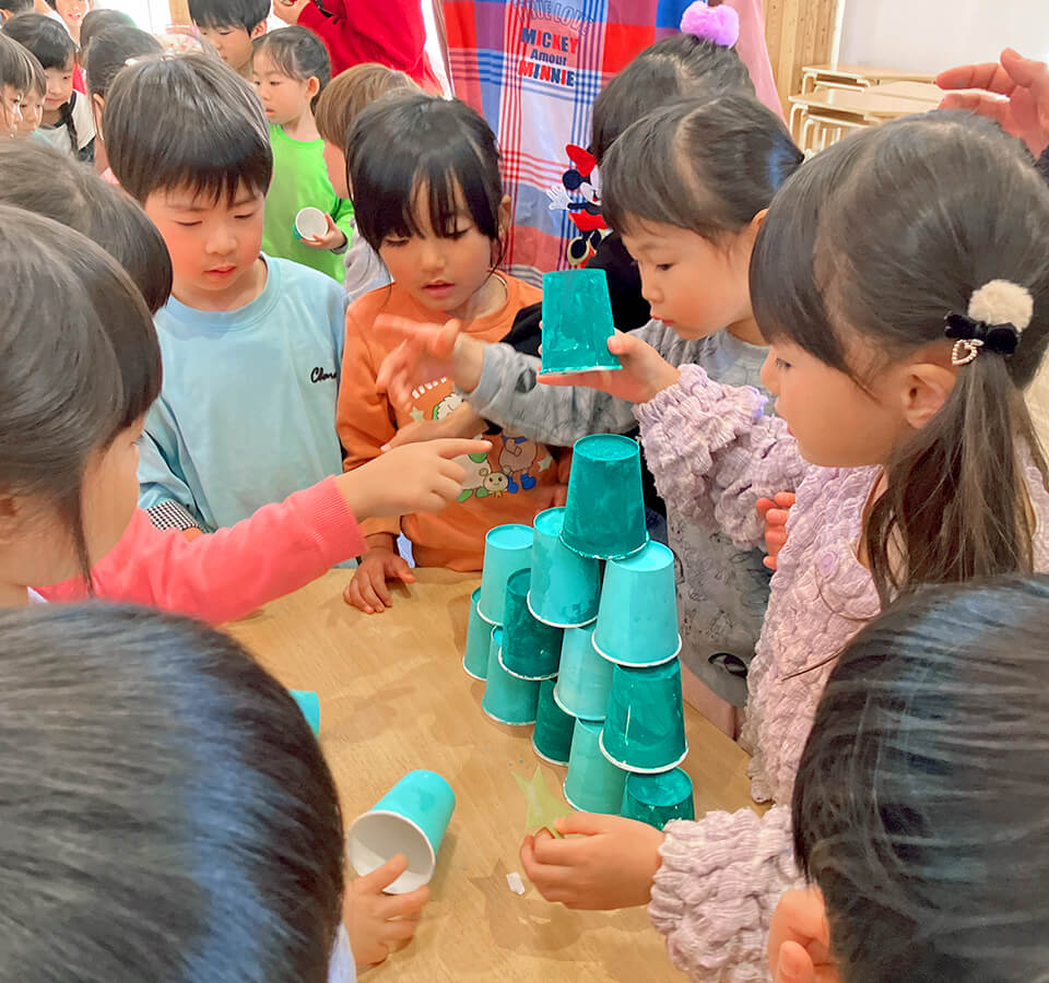 2025年12月 SuruSu上陽こども園 サンタさんの様子