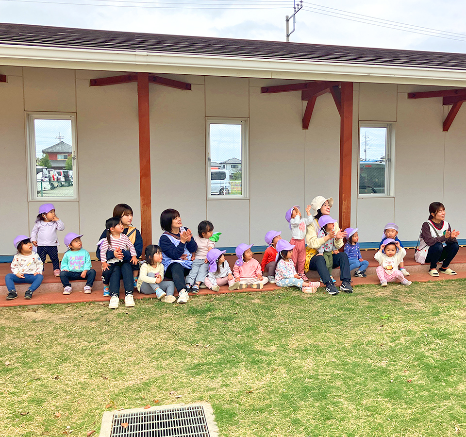 2026年4月 SuruSu上陽こども園 こいのぼりあげ