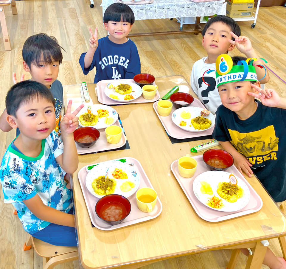 2025年7月 SuruSu祝昌こども園 お誕生日会ランチの様子
