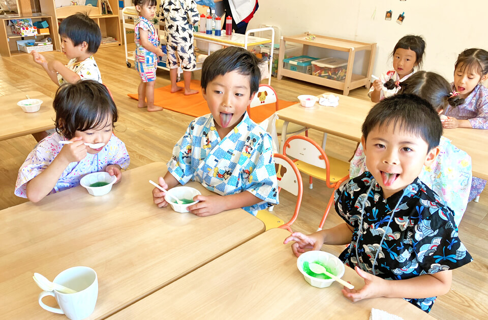 2025年8月 SuruSu祝昌こども園 かきごおりの様子